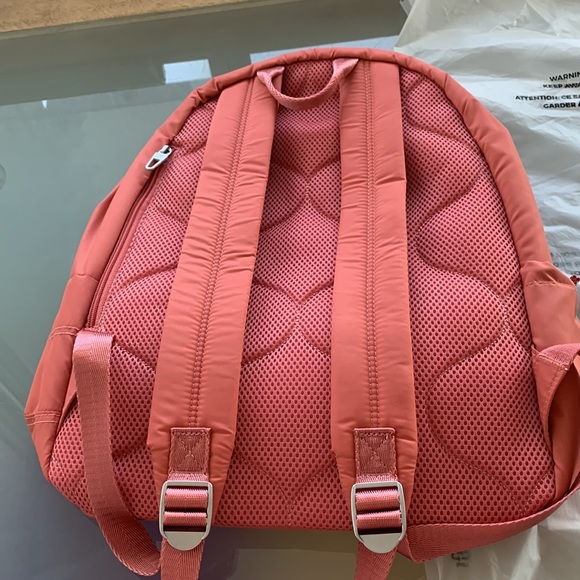 BNWT GYMSHARK PREMIUM LIFESTYLE BACKPACK - Picture 9 of 13